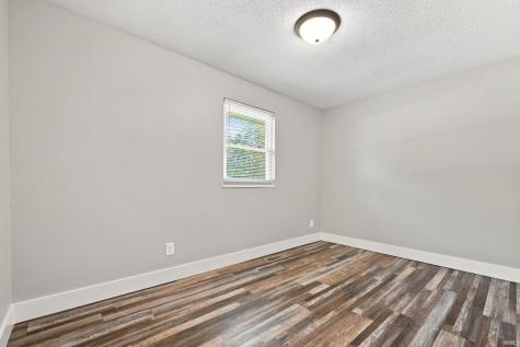 2045 S L Street Richmond IN 47374