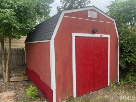 1809 Edenton Drive Fort Wayne IN 46804