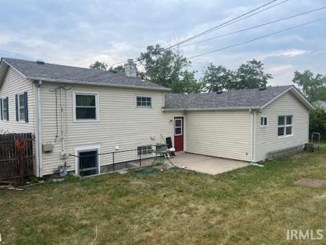 1809 Edenton Drive Fort Wayne IN 46804