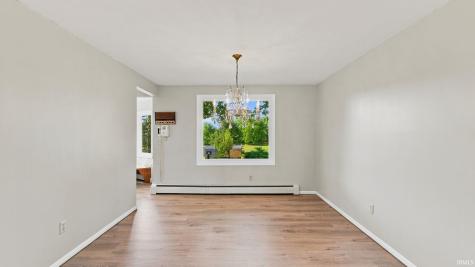 608 E Till Road Fort Wayne IN 46825