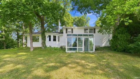 608 E Till Road Fort Wayne IN 46825