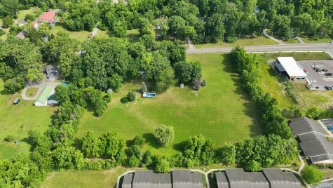 608 E Till Road Fort Wayne IN 46825