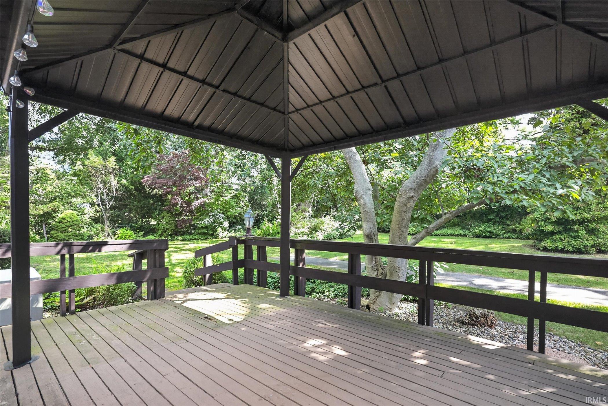 53244 Bonvale Drive South Bend IN 46635