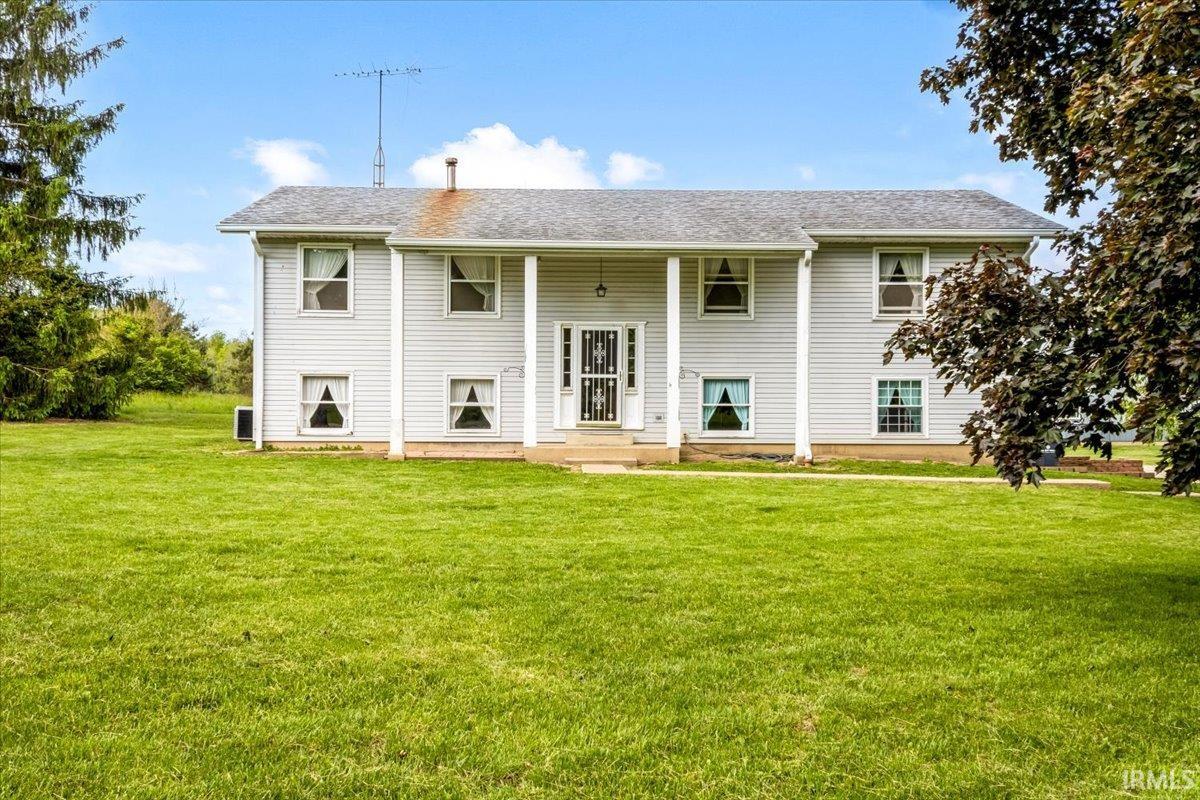 8613 N Buck Creek Pike Mooreland IN 47360