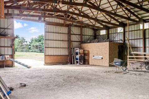 8613 N Buck Creek Pike Mooreland IN 47360