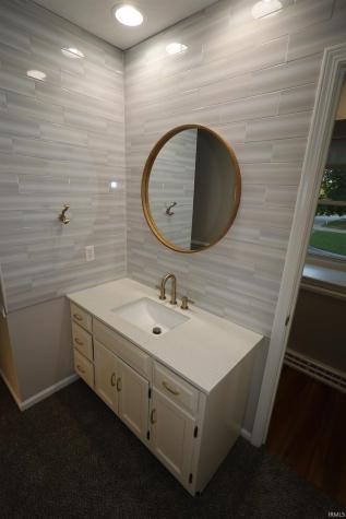 5136 Wapiti Drive Fort Wayne IN 46804