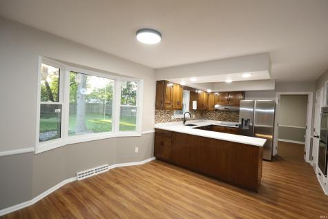 5136 Wapiti Drive Fort Wayne IN 46804