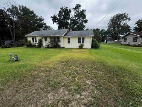 2 13th Street Linton IN 47441