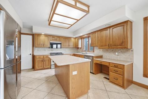 12112 Blairmore Court Fort Wayne IN 46814