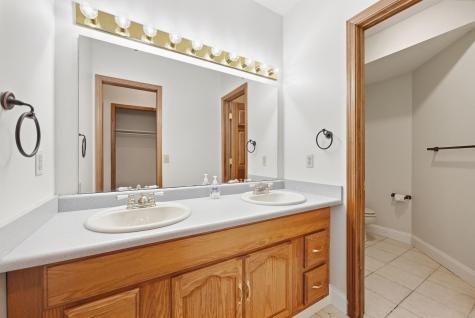 12112 Blairmore Court Fort Wayne IN 46814