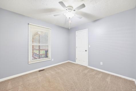 206 Woodcliff Way Bedford IN 47421