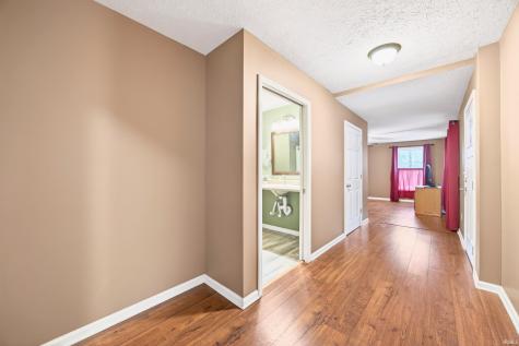 206 Woodcliff Way Bedford IN 47421