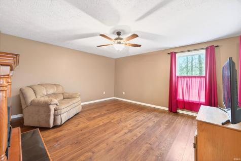 206 Woodcliff Way Bedford IN 47421