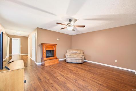 206 Woodcliff Way Bedford IN 47421