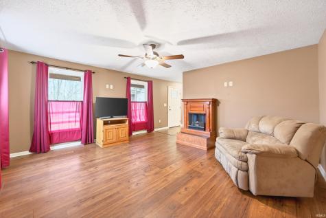 206 Woodcliff Way Bedford IN 47421