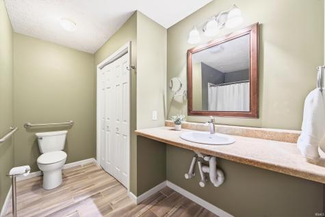 206 Woodcliff Way Bedford IN 47421