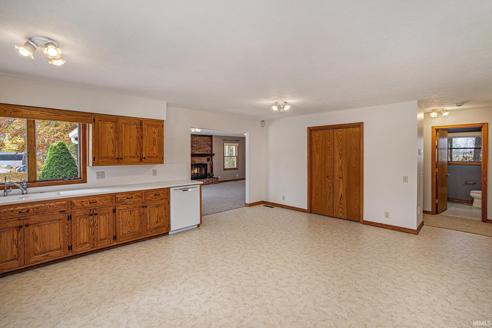 2777 6th Road Bremen IN 46506