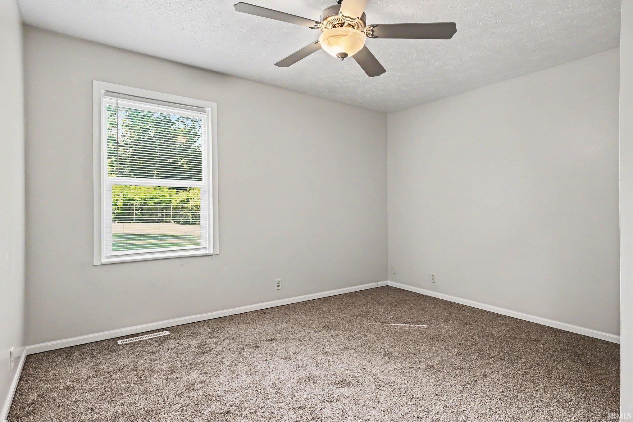 23538 Rye Court Elkhart IN 46514