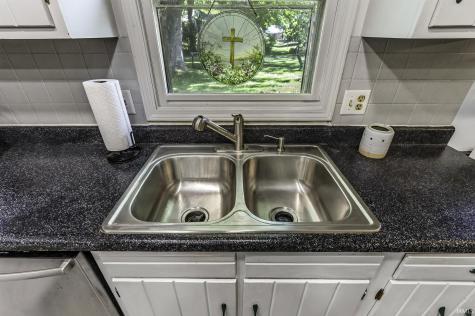 4714 W Arlington Park Boulevard Fort Wayne IN 46835