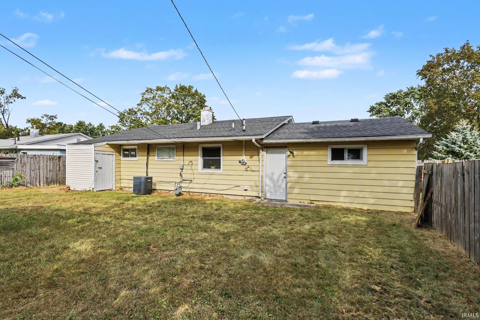 1243 Helmen Drive South Bend IN 46615