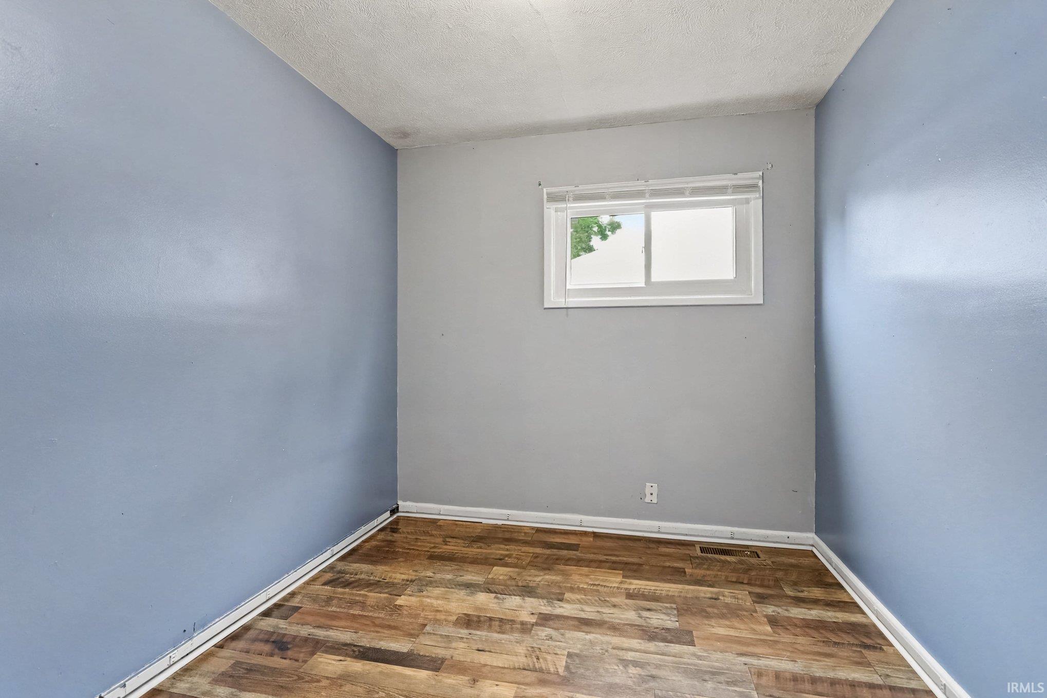1243 Helmen Drive South Bend IN 46615