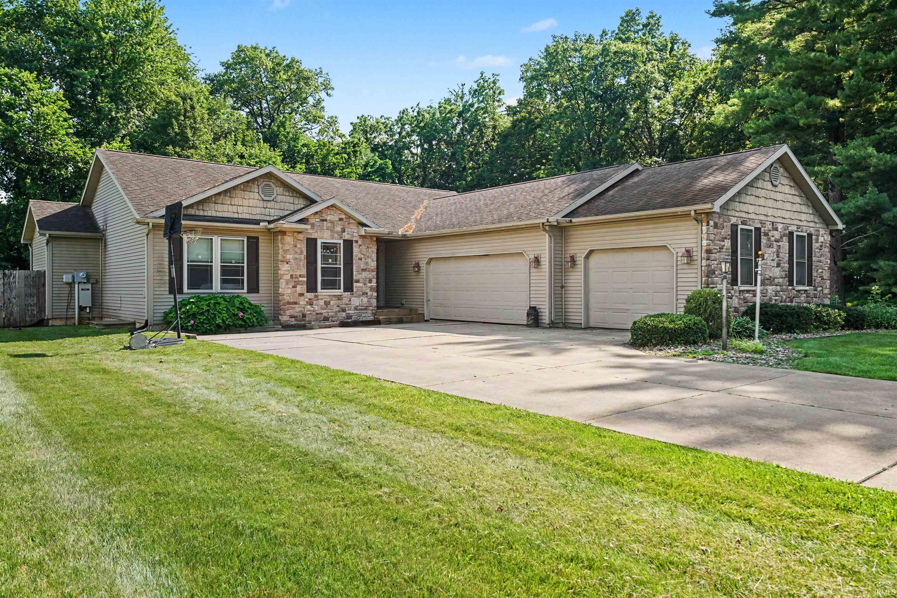 20982 Arcadia Drive Bristol IN 46507