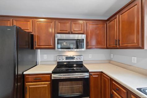 1214 S Donington Court Bloomington IN 47401