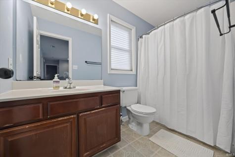 1214 S Donington Court Bloomington IN 47401