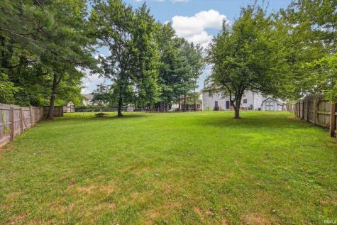 1214 S Donington Court Bloomington IN 47401