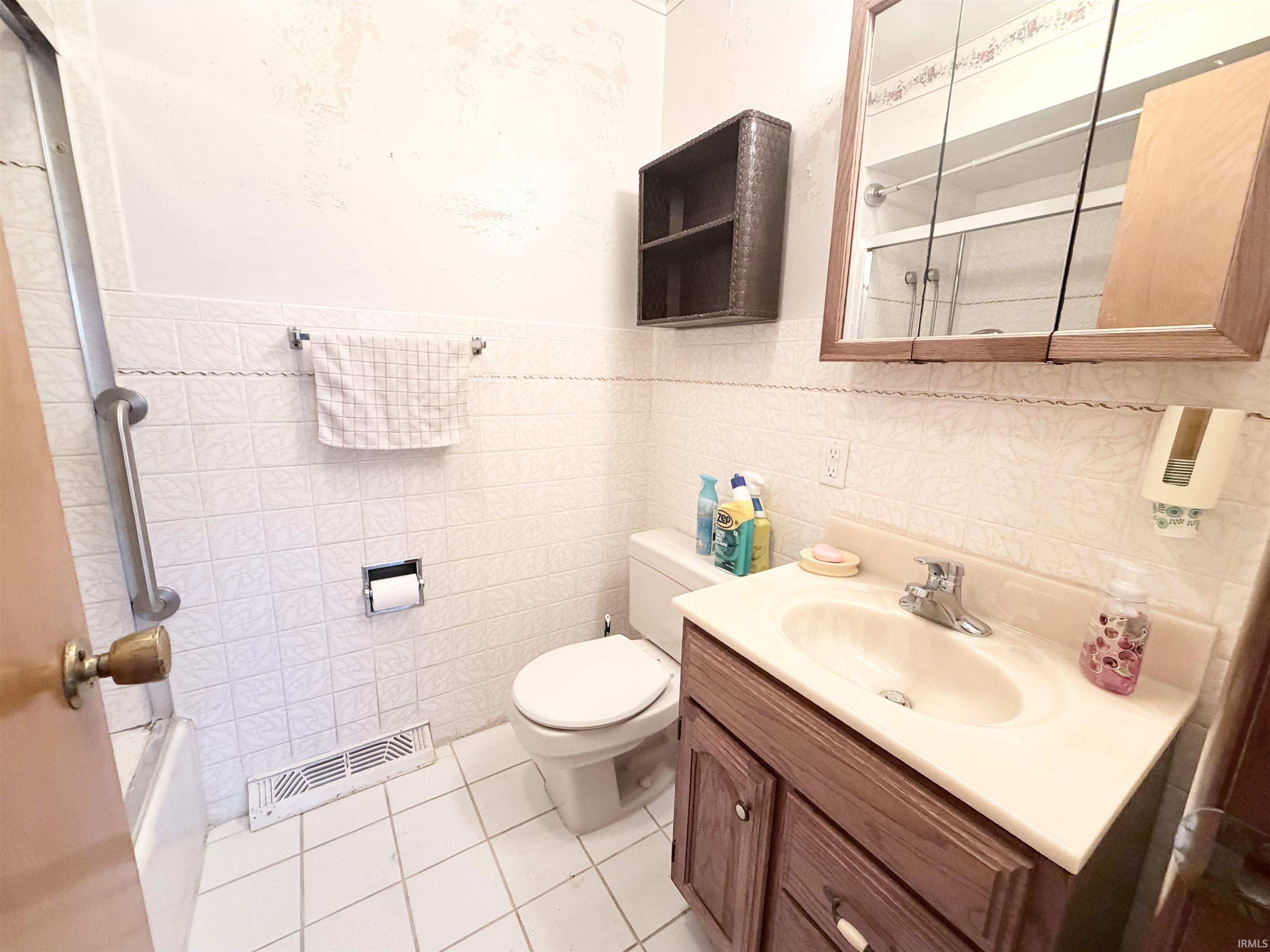 57292 Poppy Road South Bend IN 46619