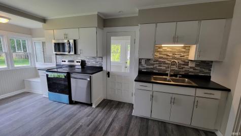 419 N Wayne Street Warren IN 46792