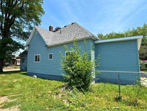 121 E Memorial Drive Muncie IN 47302
