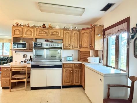 213 N Greenberry Street Sweetser IN 46987