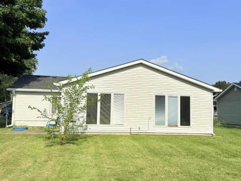213 N Greenberry Street Sweetser IN 46987