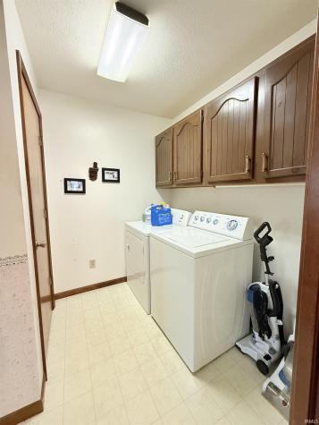 213 N Greenberry Street Sweetser IN 46987