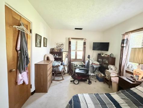 213 N Greenberry Street Sweetser IN 46987