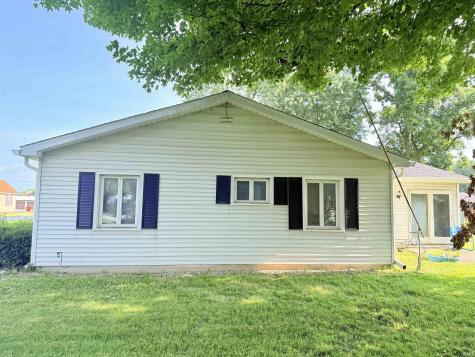 213 N Greenberry Street Sweetser IN 46987