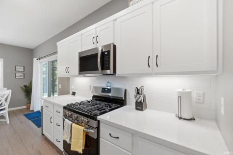 13870 Escondida Cove Fort Wayne IN 46845