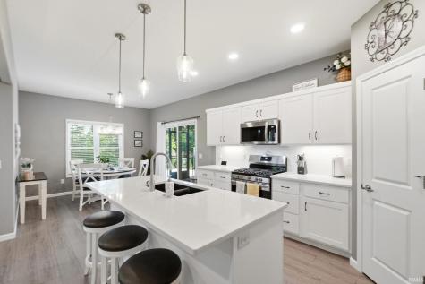 13870 Escondida Cove Fort Wayne IN 46845