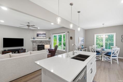 13870 Escondida Cove Fort Wayne IN 46845