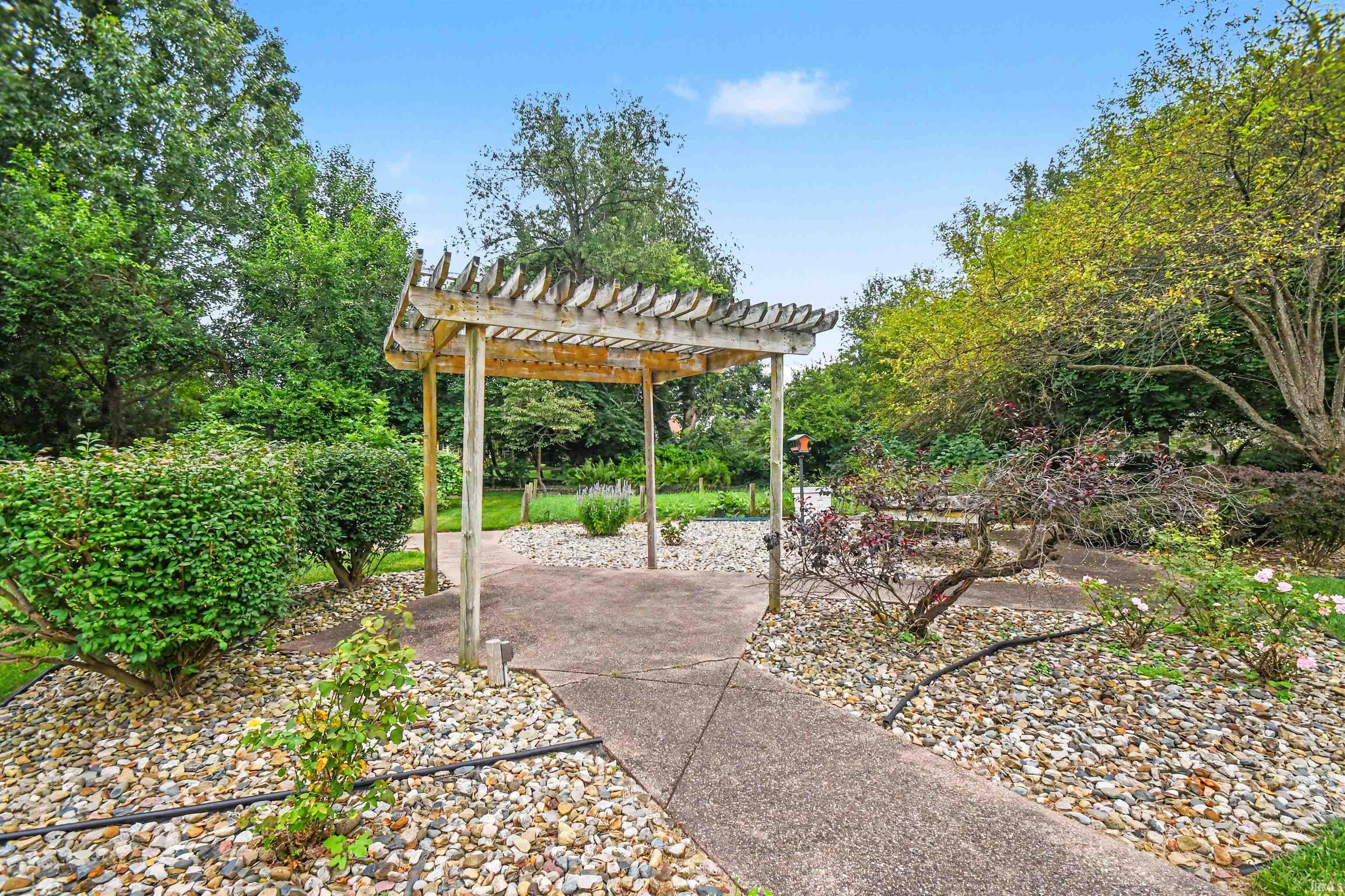 15766 Hunting Ridge Trail Granger IN 46530