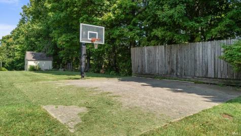 1323 Younger Road Bedford IN 47421