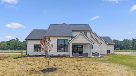 511 Caribou Crossing Auburn IN 46706