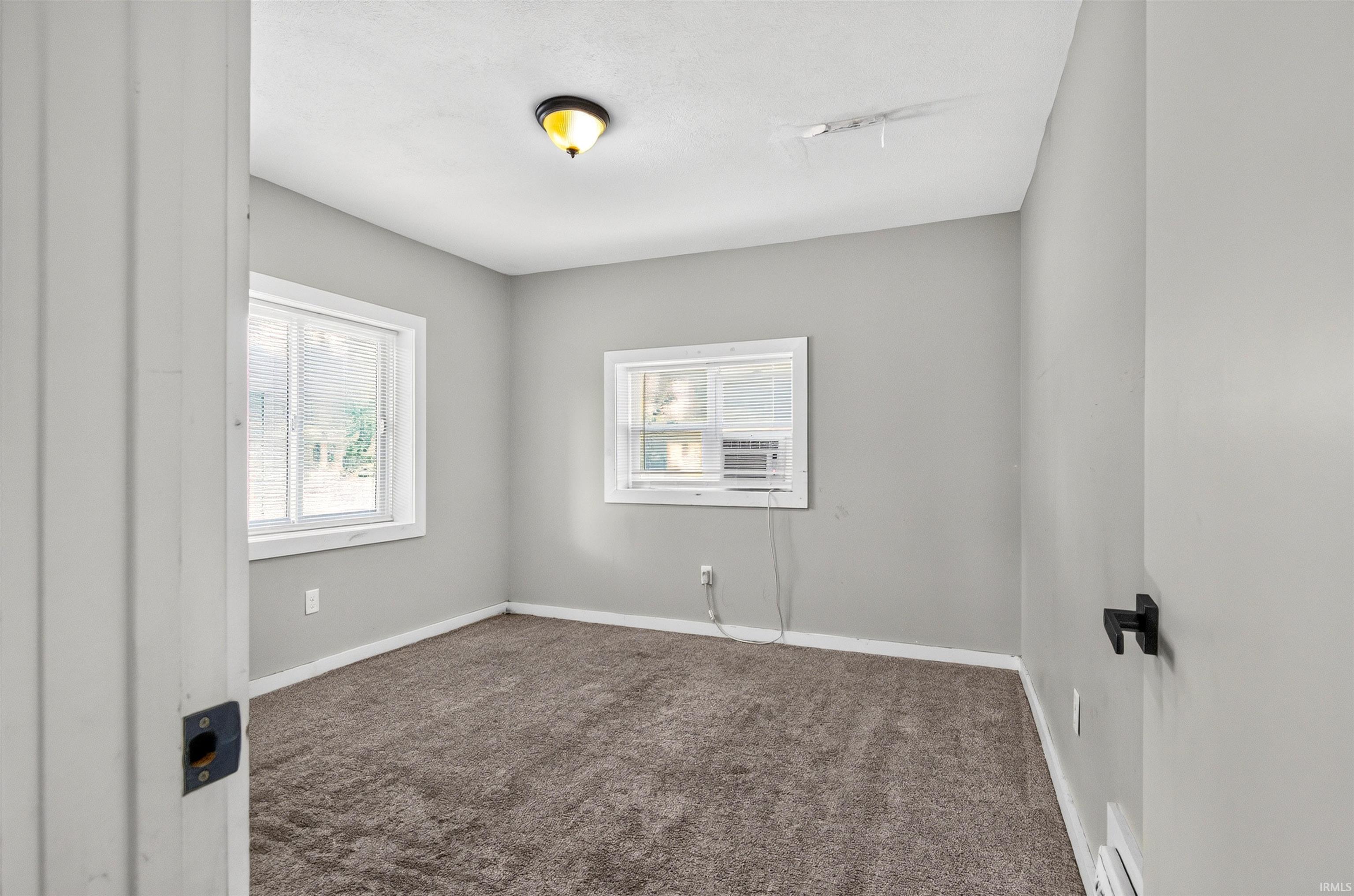 1529 Medora Street South Bend IN 46628