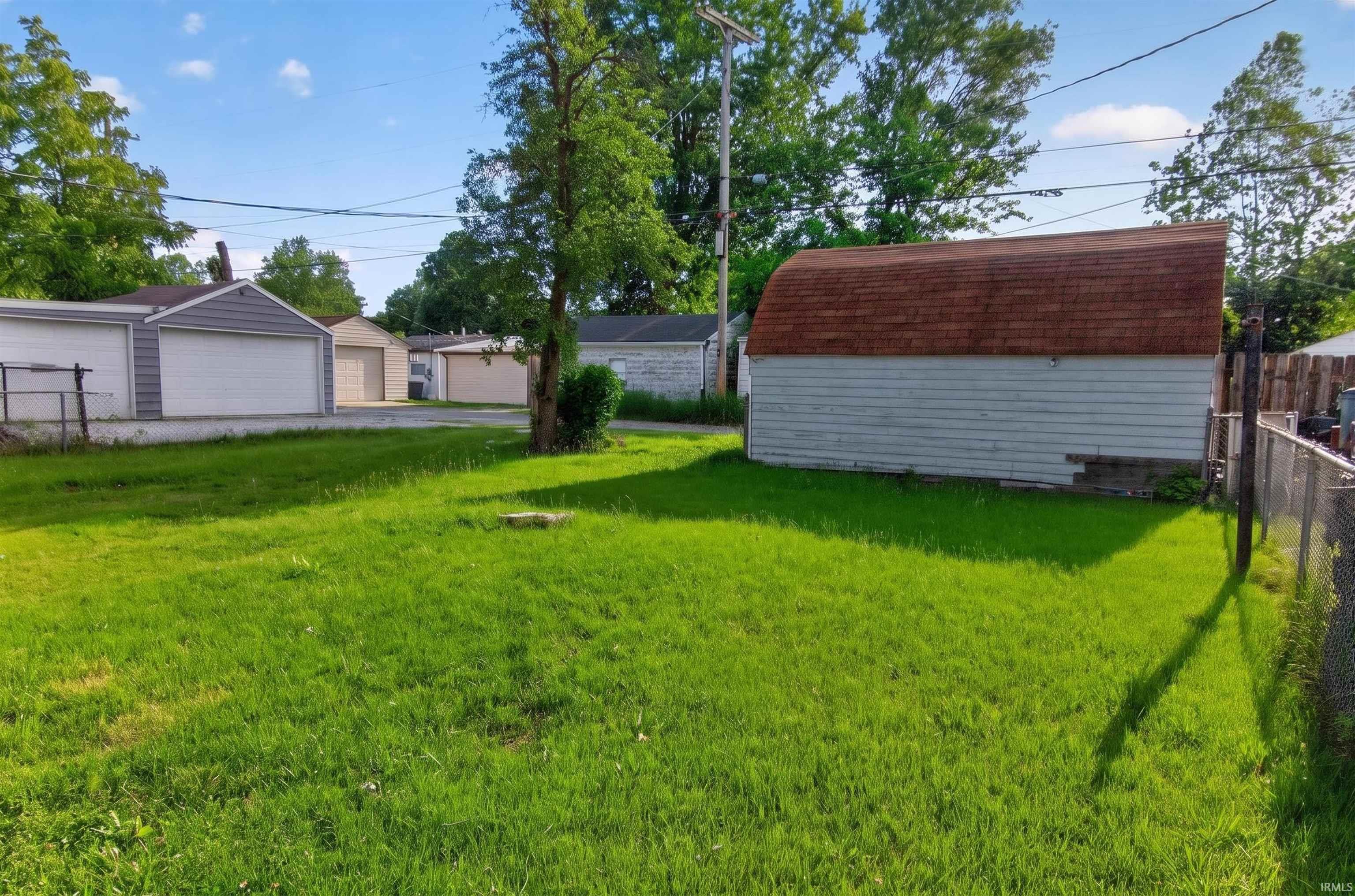 1529 Medora Street South Bend IN 46628