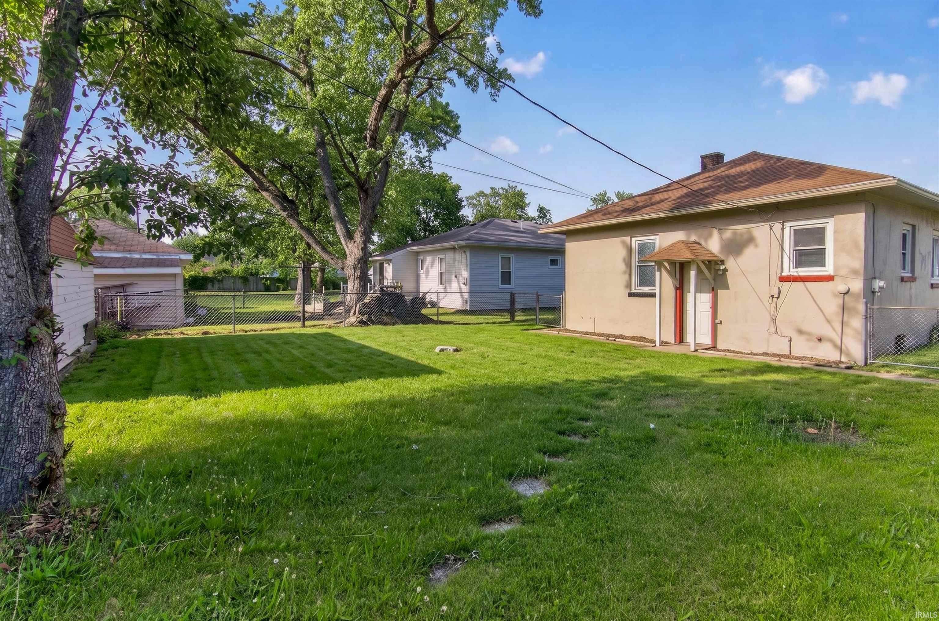 1529 Medora Street South Bend IN 46628