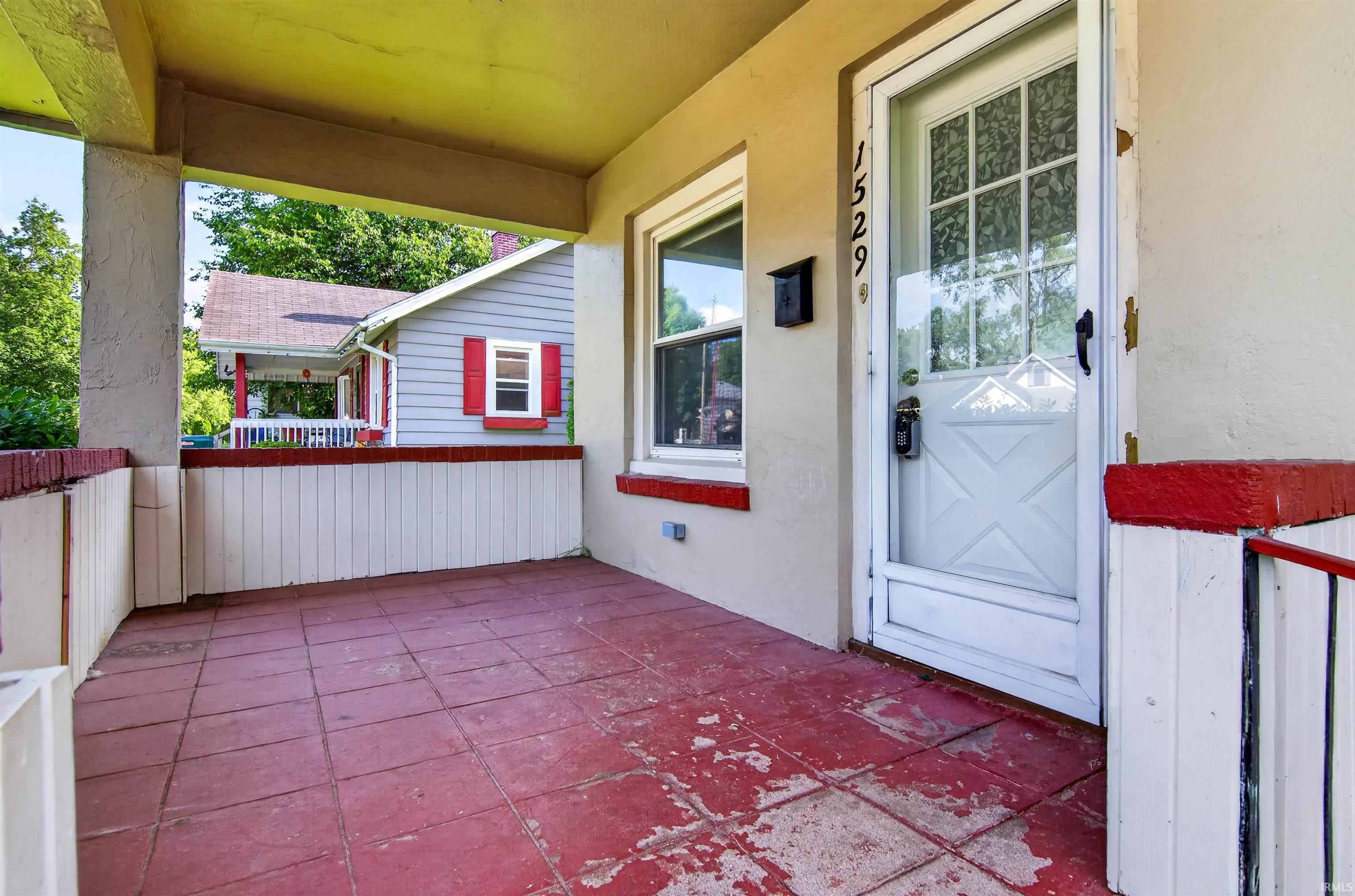 1529 Medora Street South Bend IN 46628
