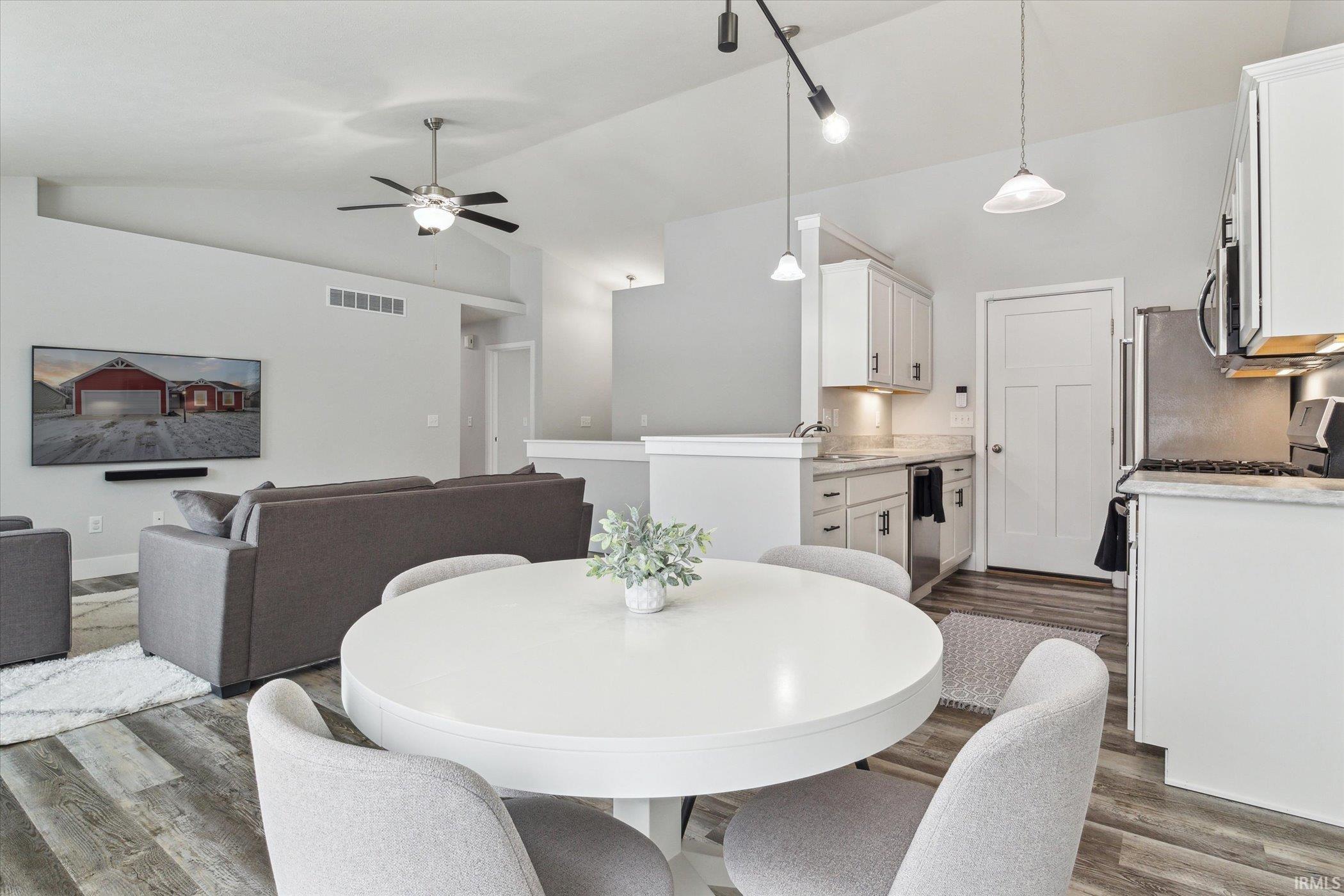 52722 Common Eider Trail South Bend IN 46628