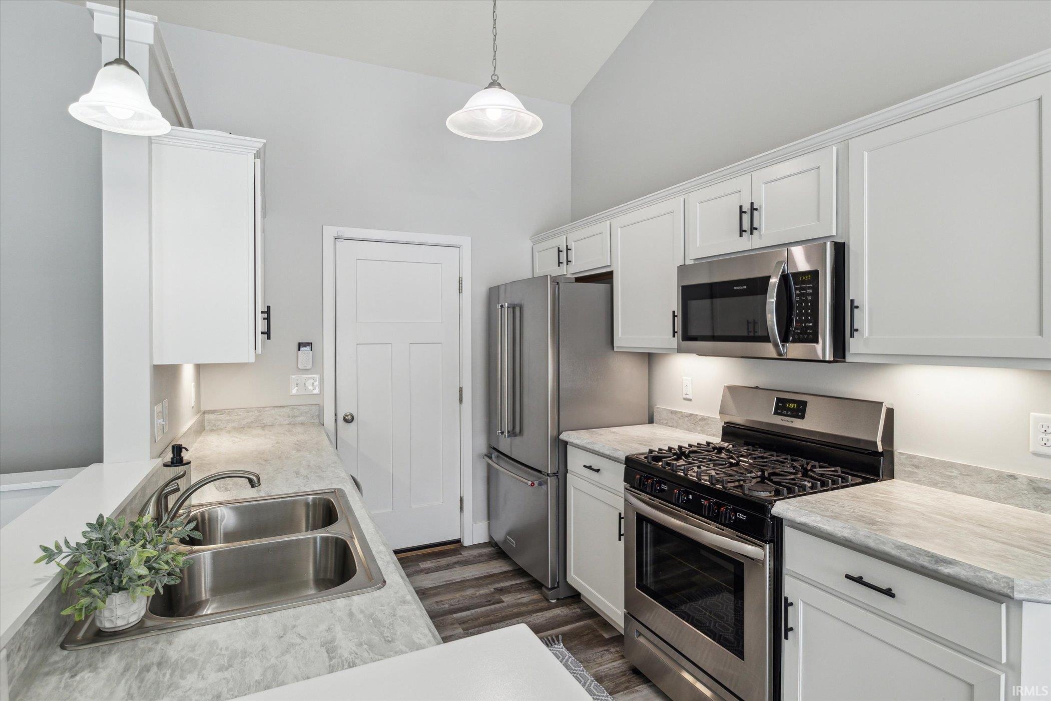 52722 Common Eider Trail South Bend IN 46628