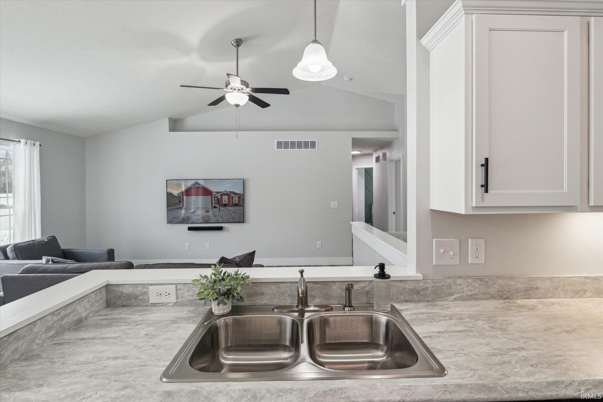 52722 Common Eider Trail South Bend IN 46628